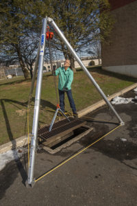 Spanco lifting grate cover with industrial tripod